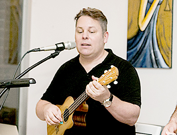 BRISBANE UKULELE PLAYER