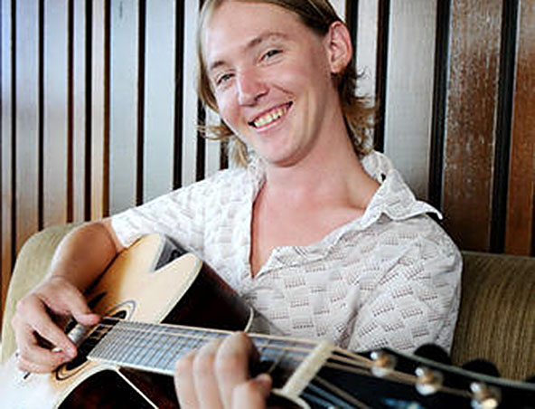 Andy Acoustic Soloist Singer Melbourne - Musicians Singers - Entertainers