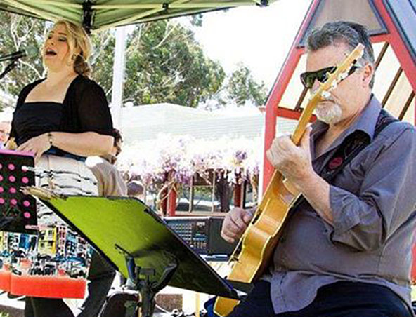 Innuendo Music Group - Jazz Bands Adelaide - Singers Weddings